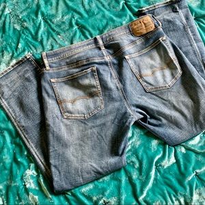 American Eagle Slim Straight Denim Jean 💯 Stretch